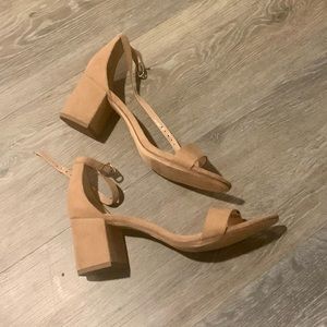 Tan Nude Block Heel Sandalsz